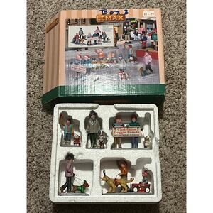 LEMAX Table Accents People Dogs Doggie Parade Village